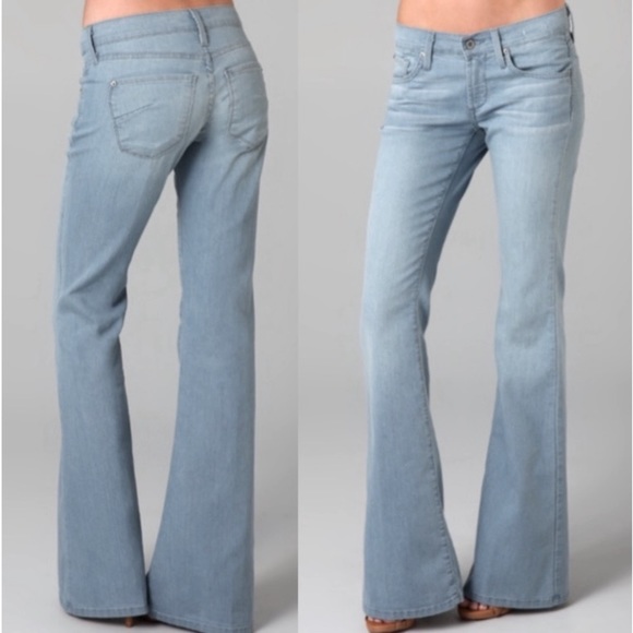 James Jeans Ultra Flare Leg Style in Light Blue Wash. EUC - Picture 6 of 9